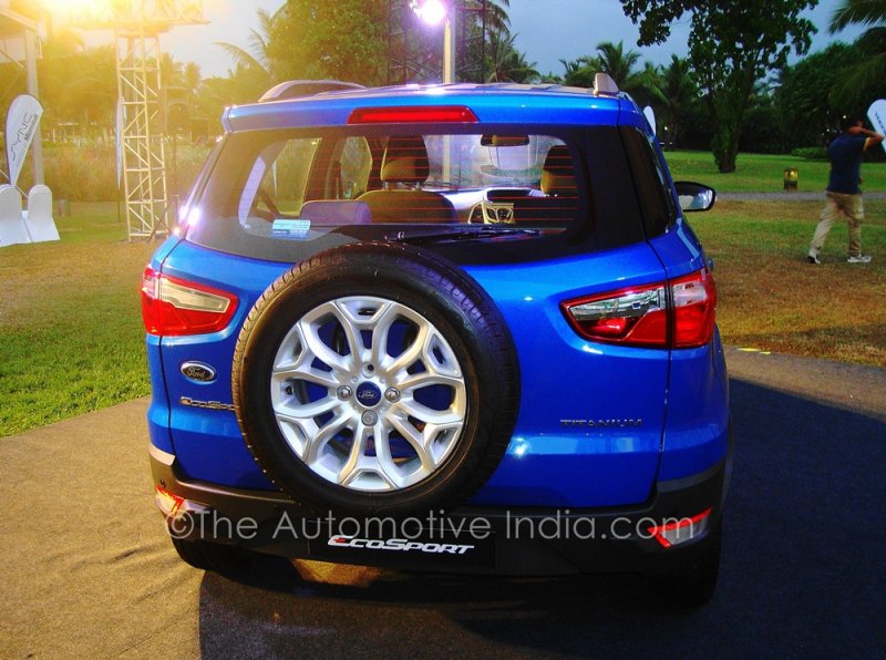 Ford-Ecosport-Kinetic-Blue-Rear.JPG