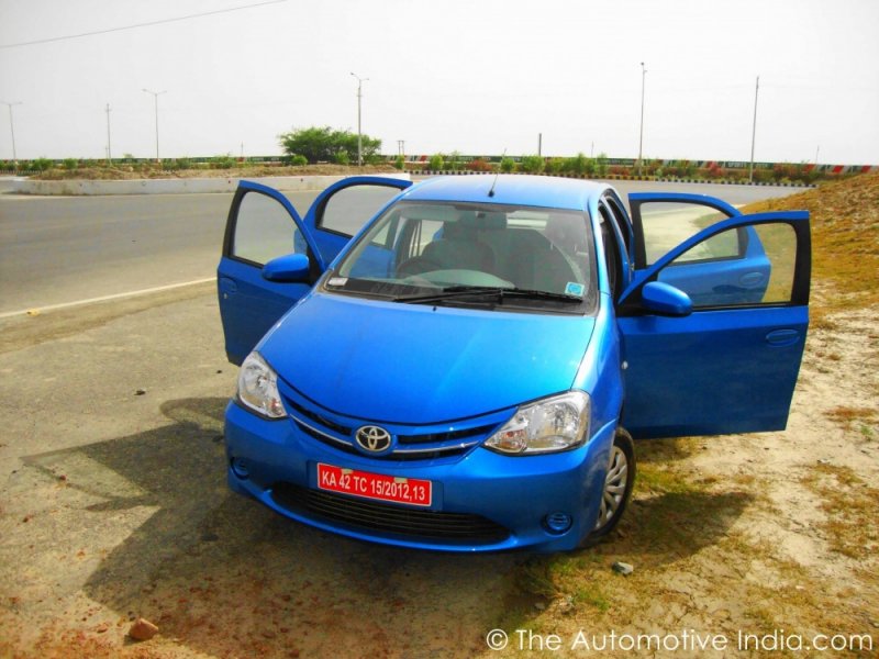 Toyota-Etios-Liva.jpg