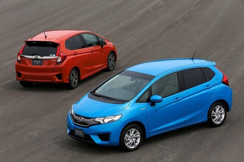 2014-Honda-Jazz1.jpg