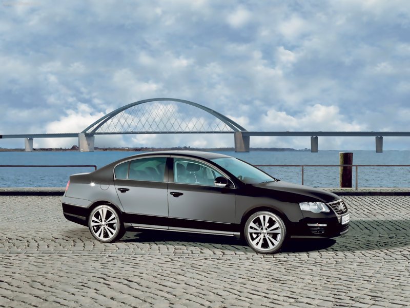 Volkswagen-Passat_Individual_Design_Package_2006_800x600_wallpaper_01.jpg