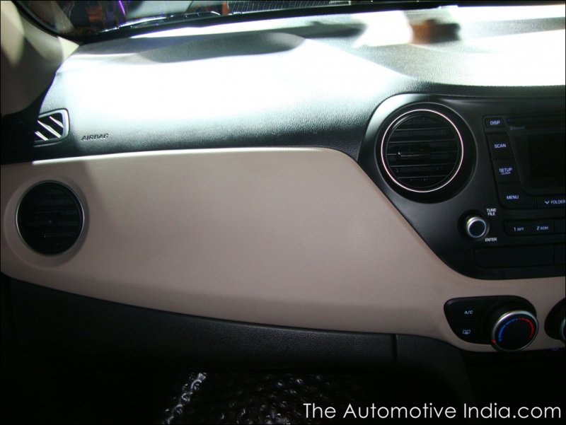 Hyundai-Grand-i10-Pictures-Review-42.JPG