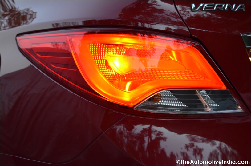 New Hyundai 4S Fluidic Verna 2015 Review & Pictures: Vernacular Tune ...